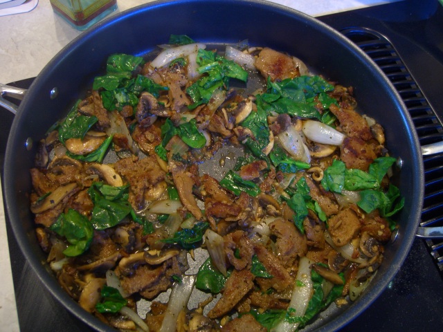 Sauteed Seitan with Mushrooms and Spinach -- Epicurean Vegan