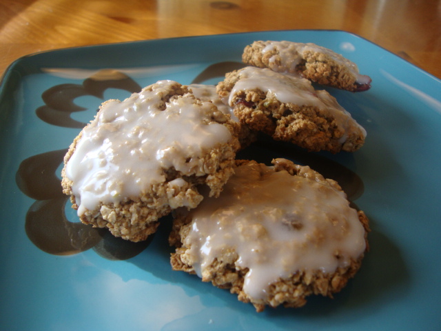 Iced Oatmeal Cookies -- Epicurean Vegan