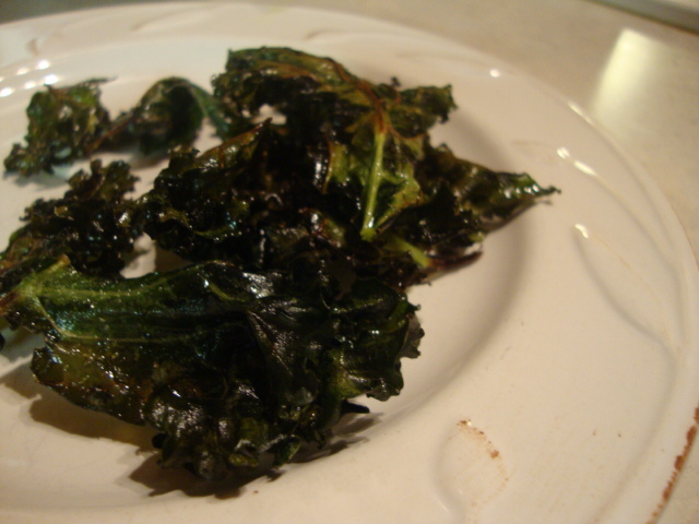 Crispy Kale Leaves -- Epicurean Vegan