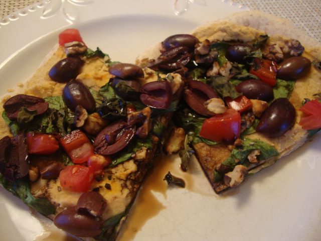 Hummus and Kalamata Olive Pizza -- Epicurean Vegan