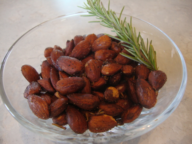 Rosemary Roasted Almonds -- Epicurean Vegan