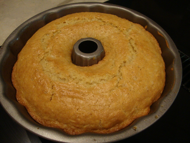 Coconut-Lemon Bundt Cake -- Epicurean Vegan