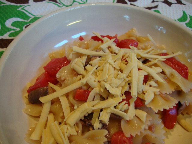 Pasta with Marinated Mushrooms and Cashew Cheese -- Epicurean Vegan