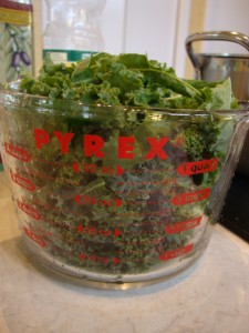 Cheezy Kale and White Bean Soup -- Epicurean Vegan