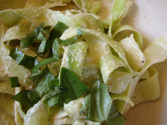 Raw Alfredo with Zucchini Noodles from Vegangela -- Epicurean Vegan