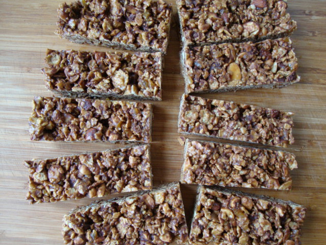 No Bake Roasted Nut and Mango Energy Bars, Backpacking Made (Vegan) Easy -- Epicurean Vegan