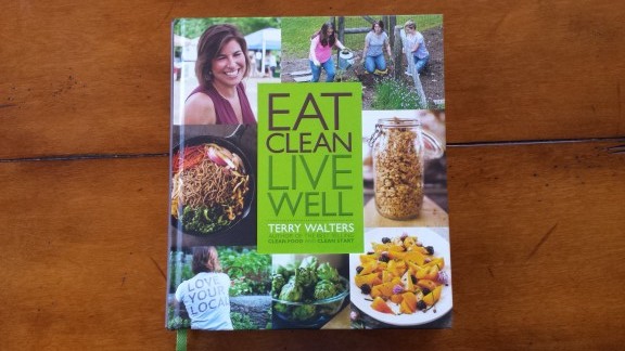 Eat Clean Live Well Review -- Epicurean Vegan